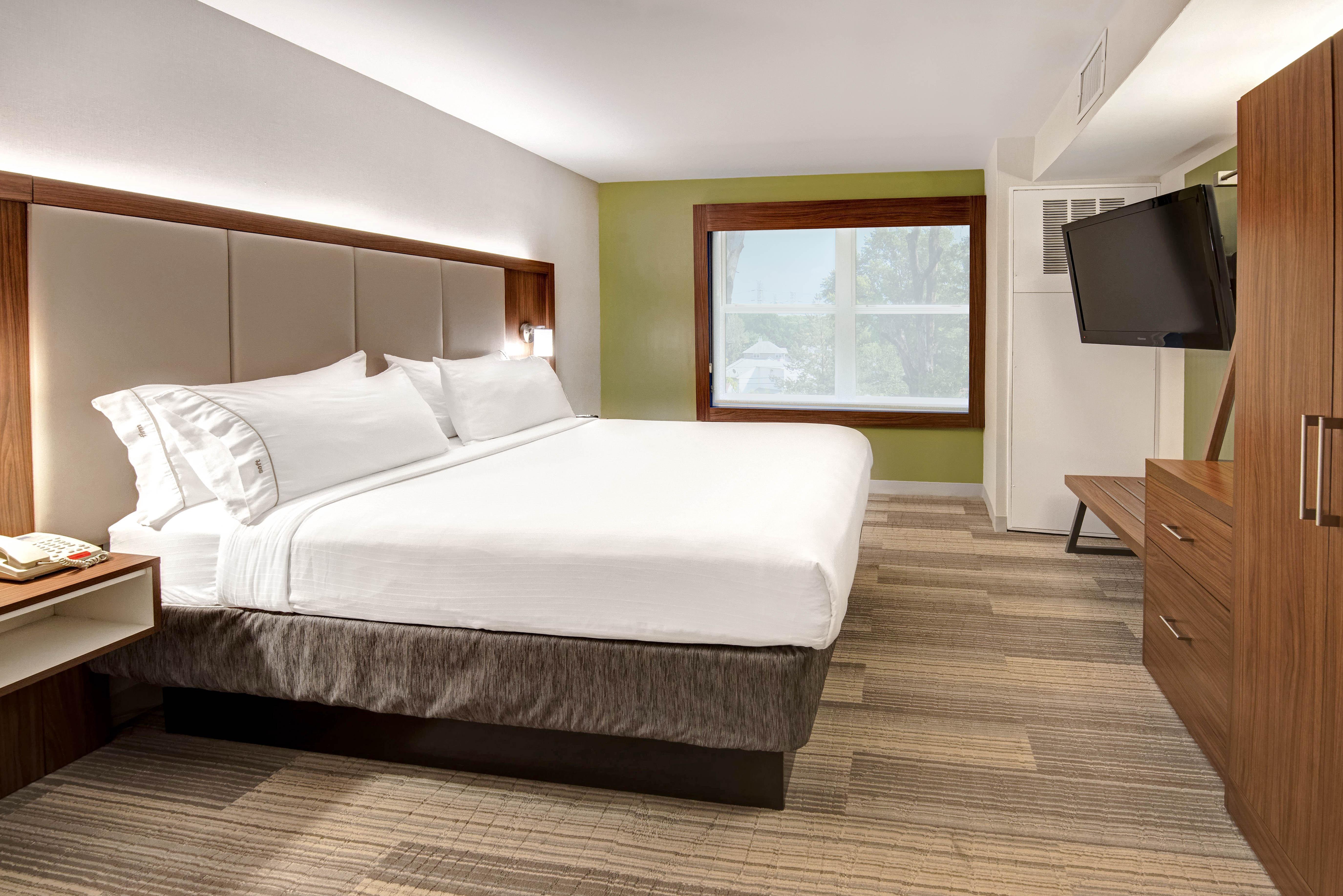 Holiday Inn Express Woodbridge By Ihg Avenel Luaran gambar