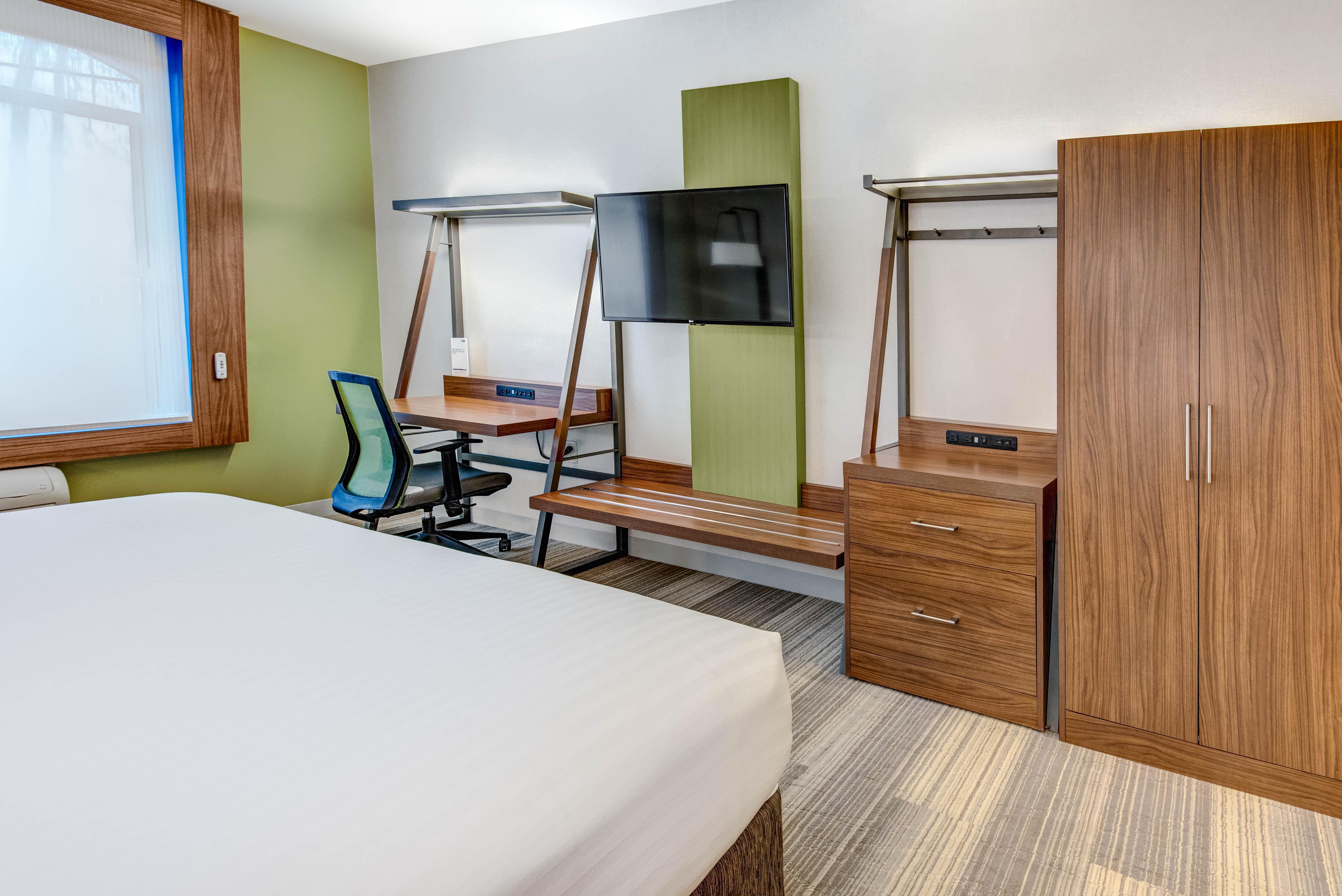 Holiday Inn Express Woodbridge By Ihg Avenel Luaran gambar