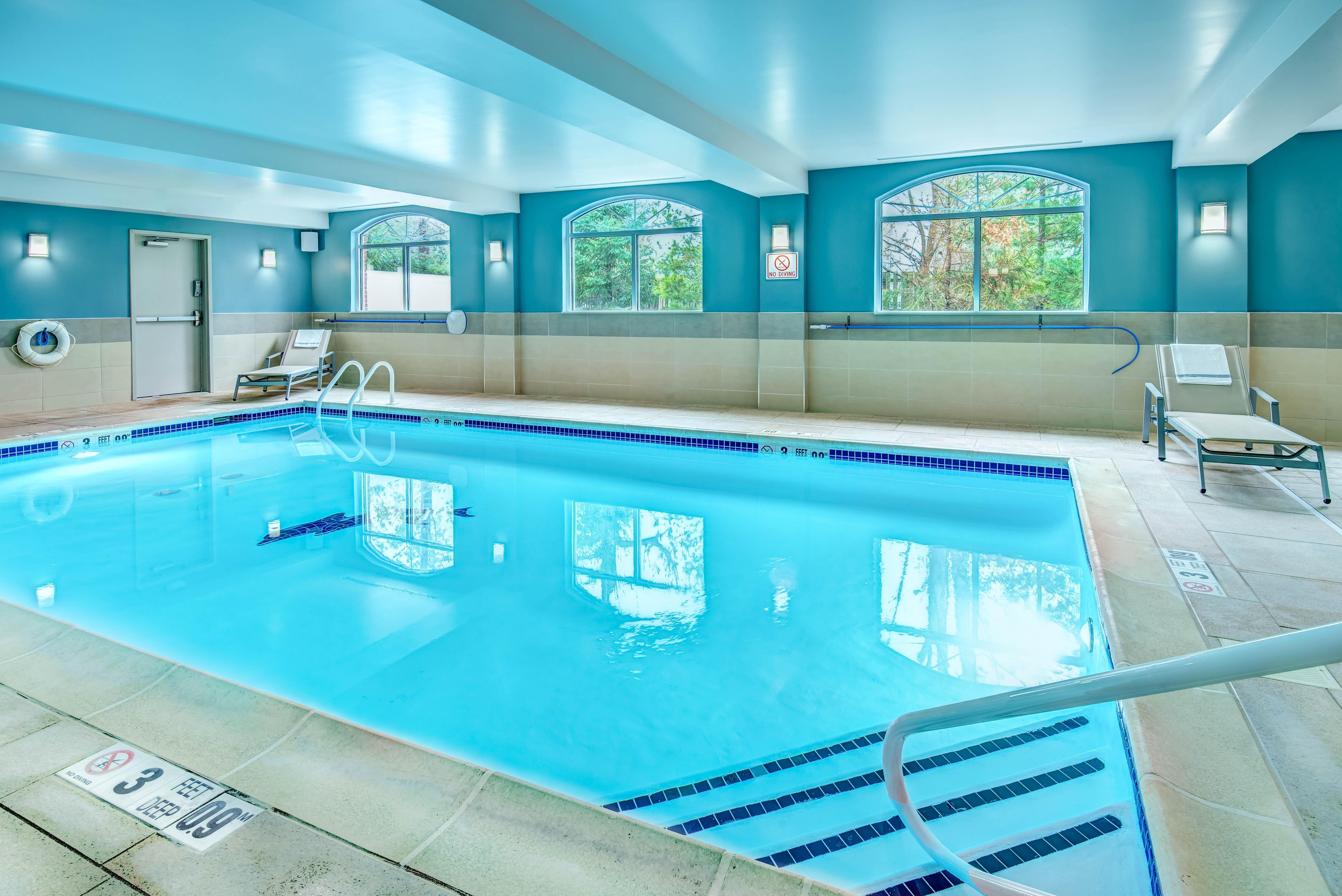 Holiday Inn Express Woodbridge By Ihg Avenel Luaran gambar
