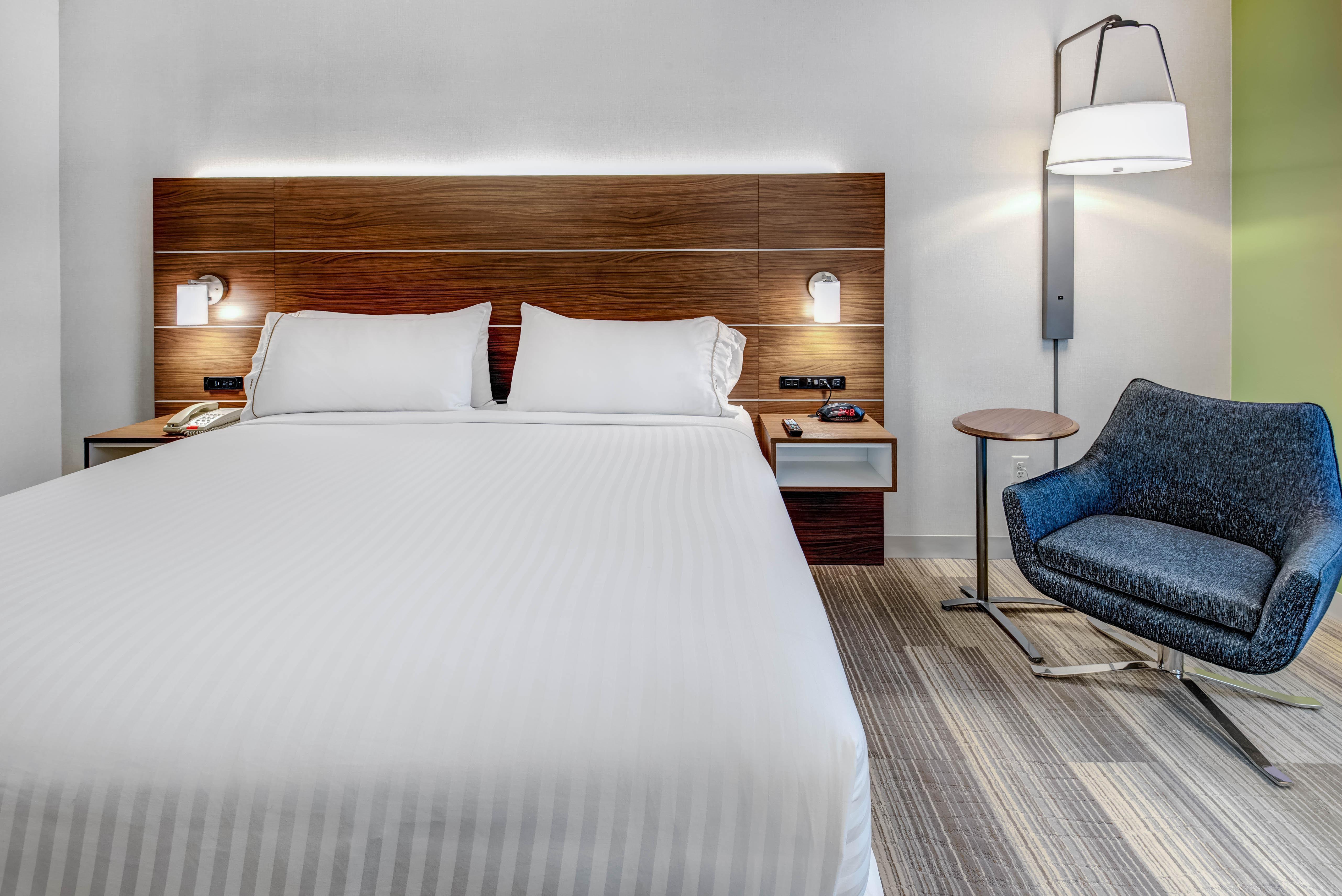 Holiday Inn Express Woodbridge By Ihg Avenel Luaran gambar