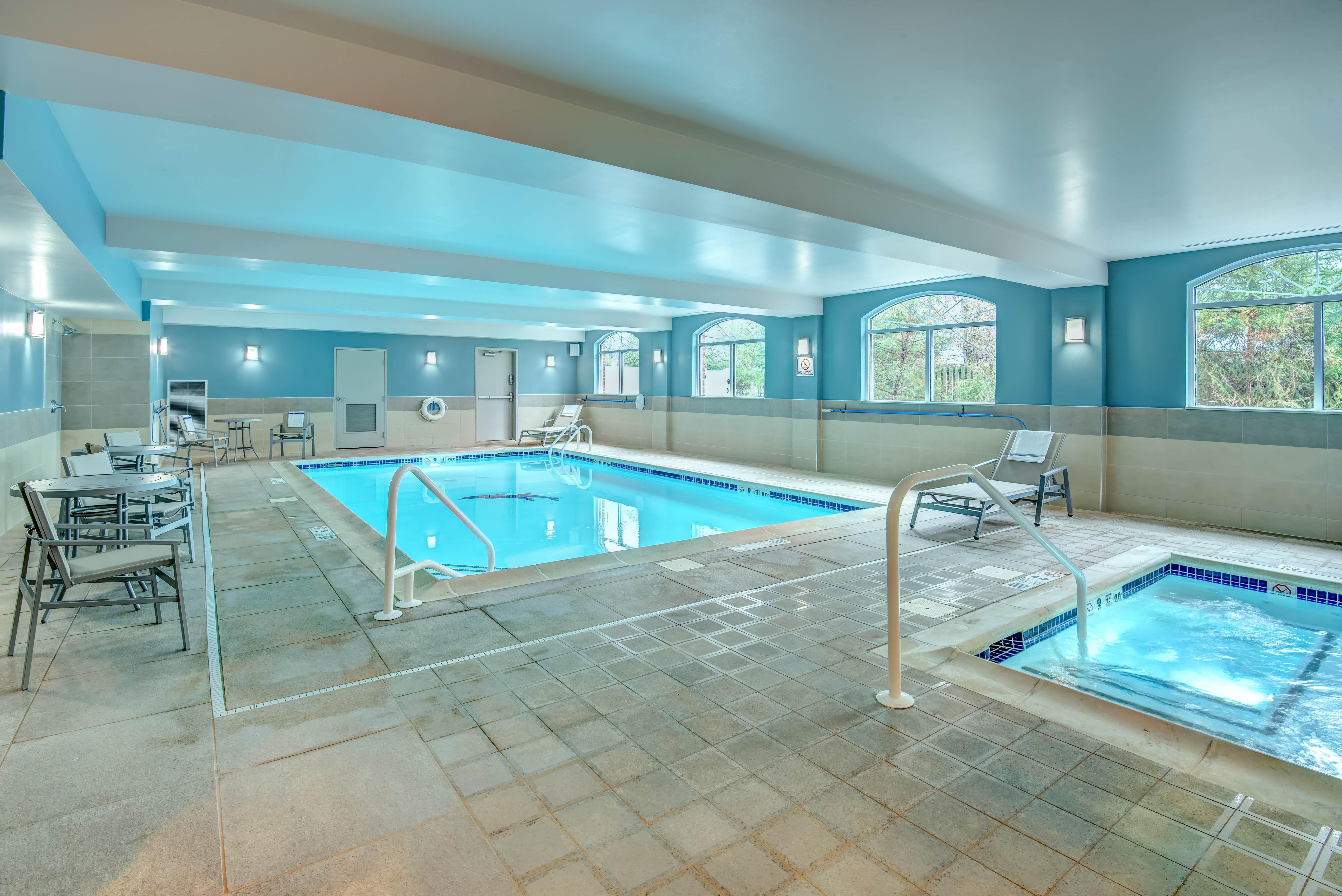 Holiday Inn Express Woodbridge By Ihg Avenel Luaran gambar