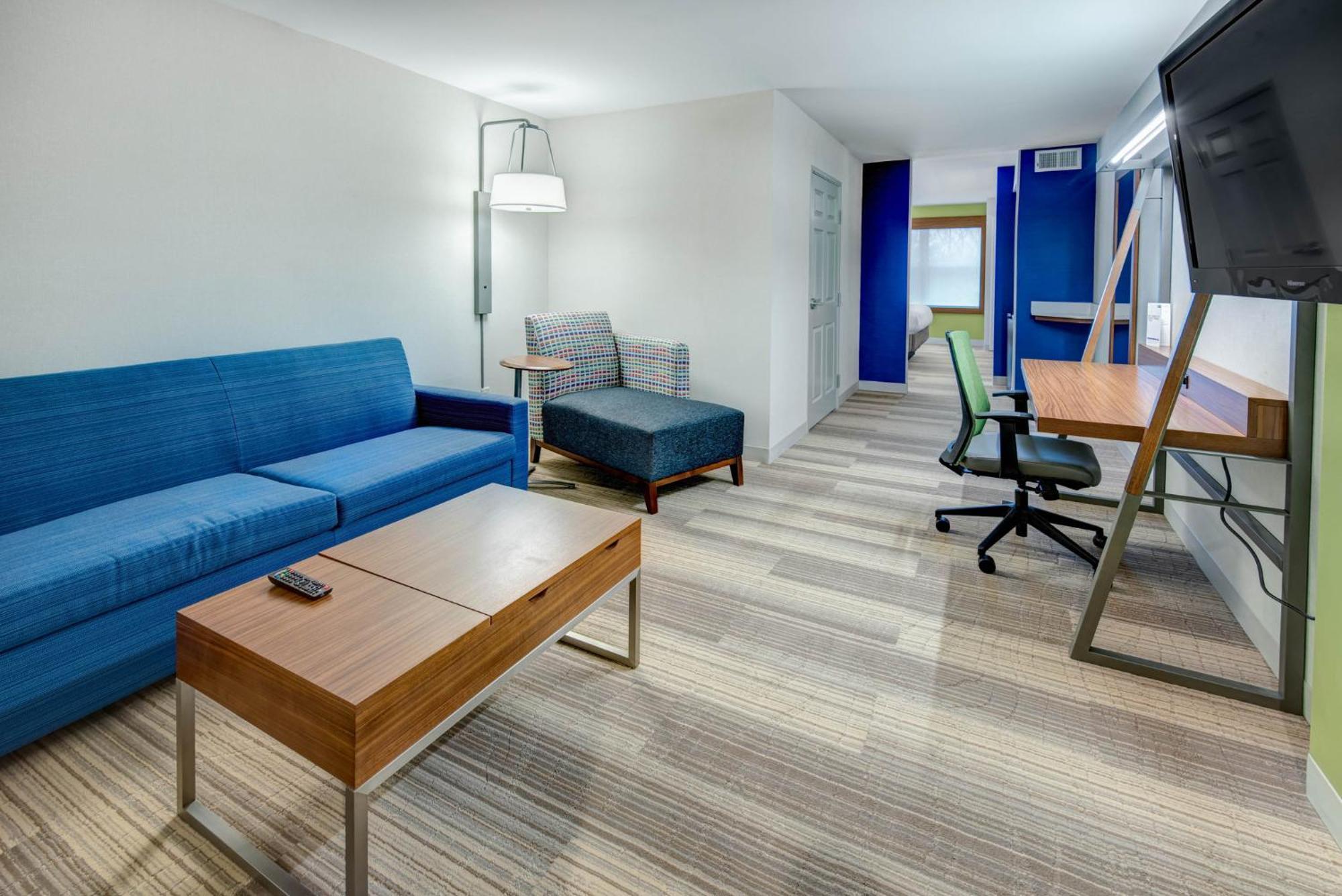 Holiday Inn Express Woodbridge By Ihg Avenel Luaran gambar