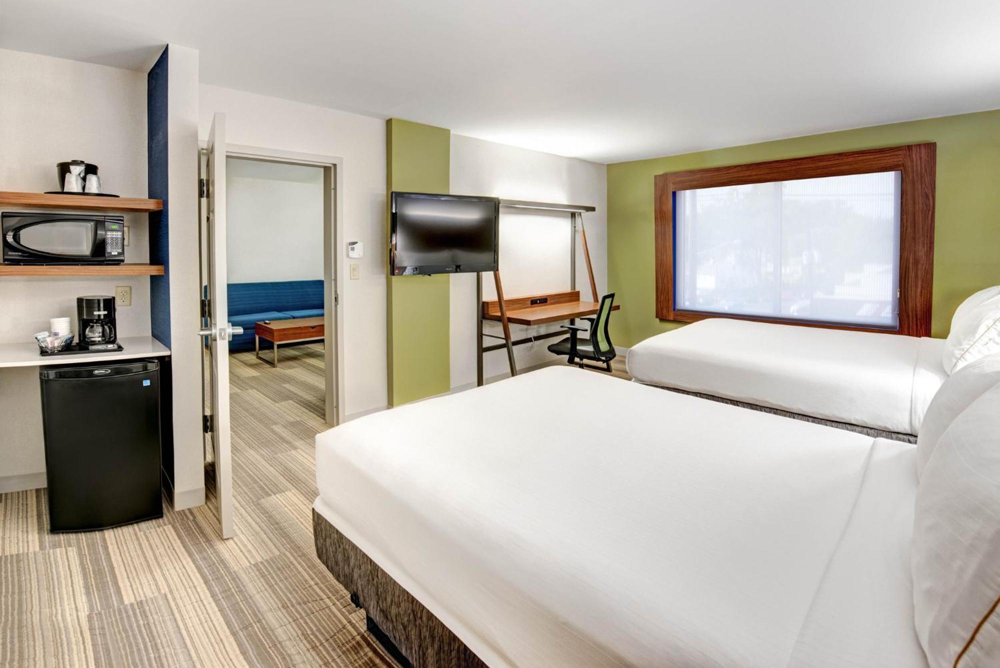 Holiday Inn Express Woodbridge By Ihg Avenel Luaran gambar