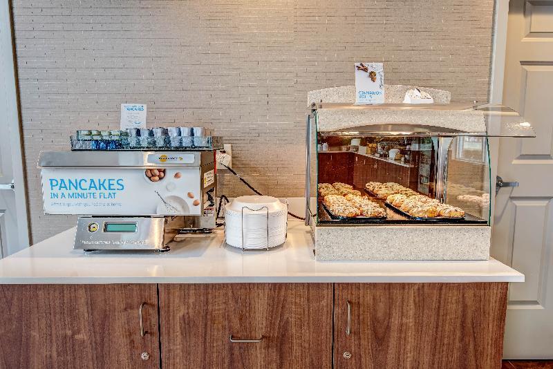 Holiday Inn Express Woodbridge By Ihg Avenel Luaran gambar